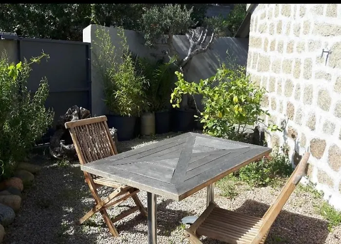 Chez Robert Et Sylvie Oda ve Kahvaltı Pianottoli-Caldarello (Corsica)